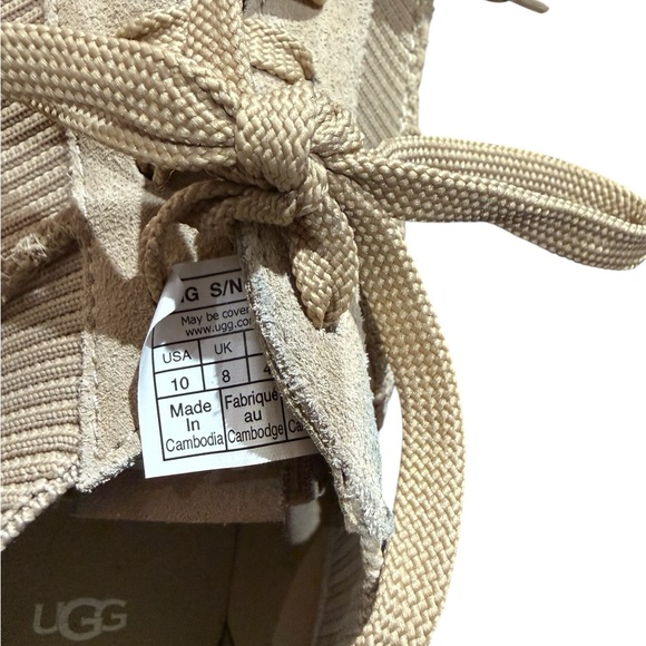 UGG Ez-Duzzit Beige Platform Sneakers - Picture 11 of 11